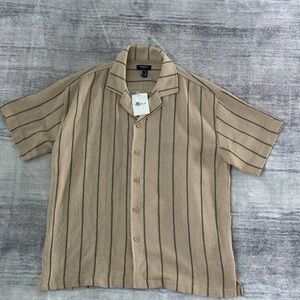 Forever 21 Men’s Button-Up Shirt – Size M – Brand New / Never Worn